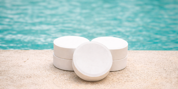 Tabletki z chlorem do basenu – profesjonalne rozwiązanie dla bezpiecznej i higienicznej wody